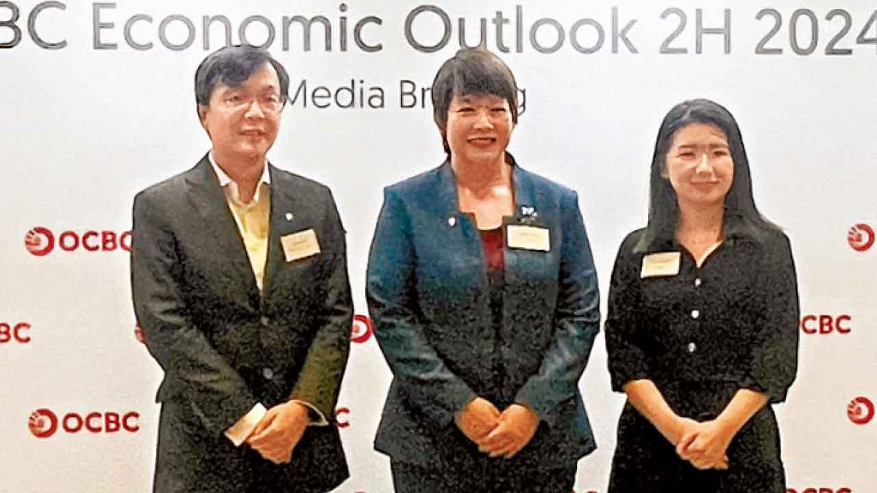 港息今年料最多減37.5點子