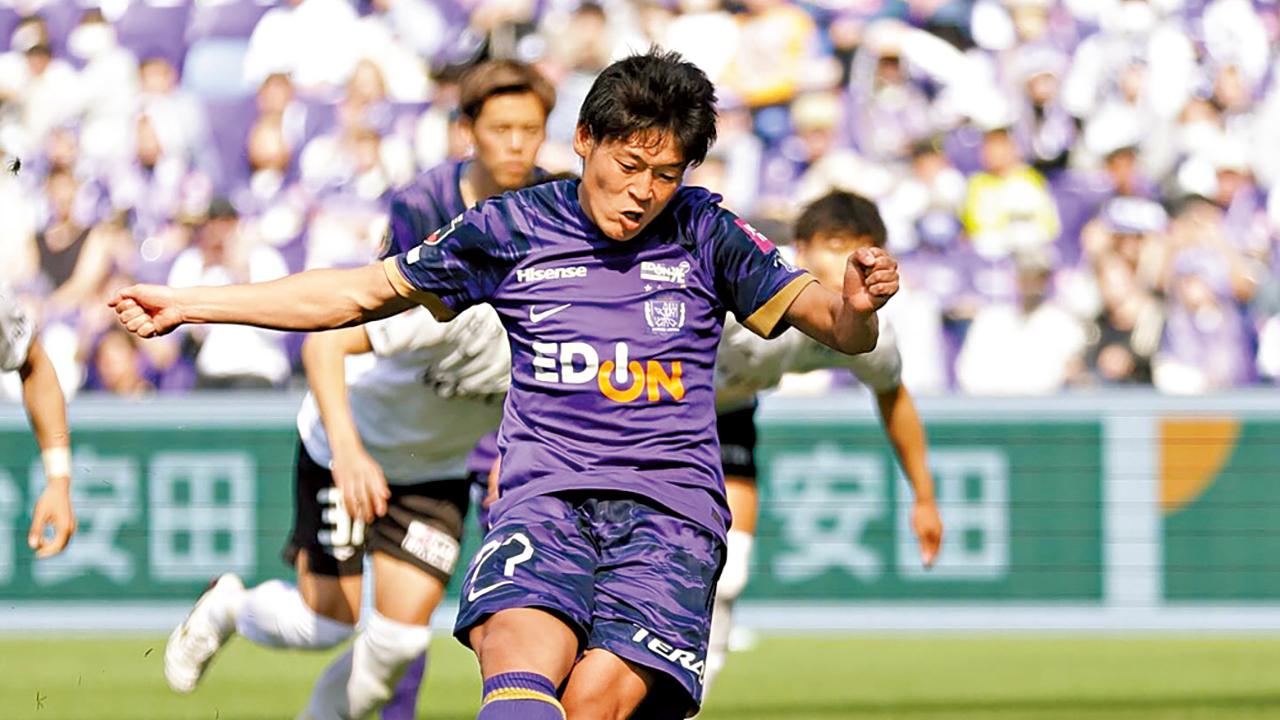 日職｜天皇盃8強 「一哥」三箭誓踢飛腳