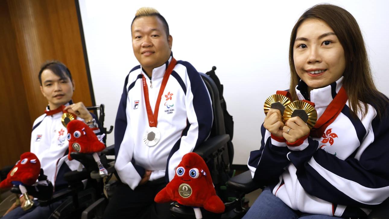 (左起)龍子健、梁育榮及何宛淇分享自身經歷。(林俊源攝)