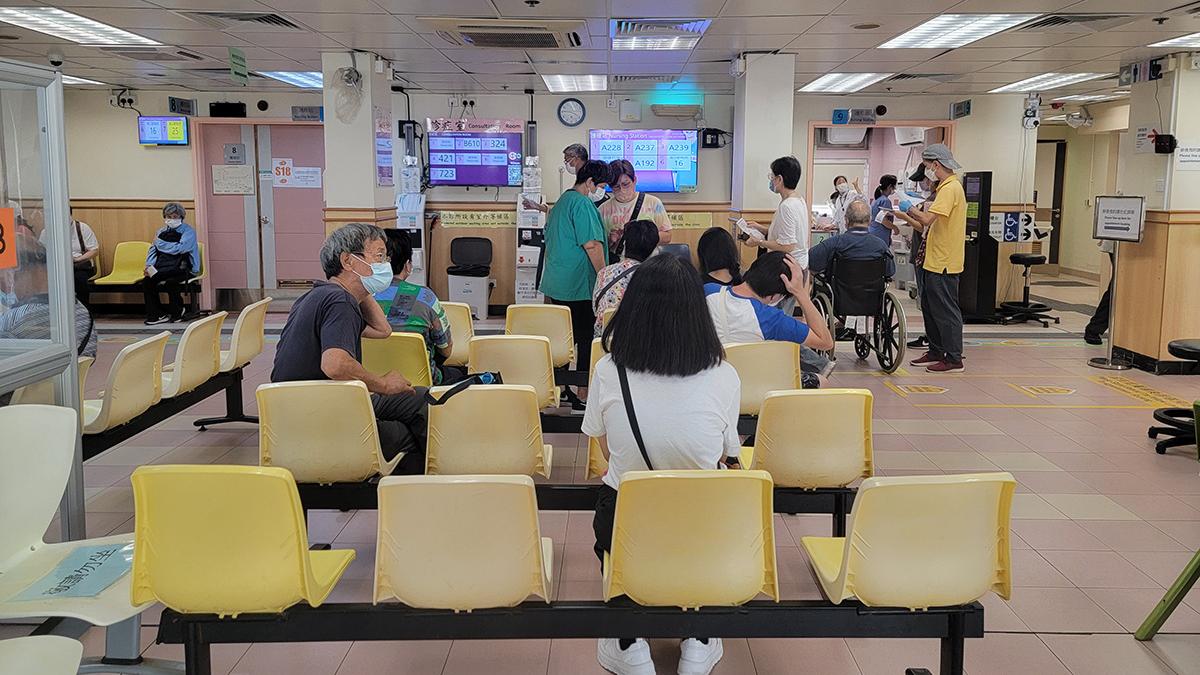 醫管局強調，HA Go是唯一獲授權預約普通科門診服務的程式。(資料圖片／鍾式明攝)