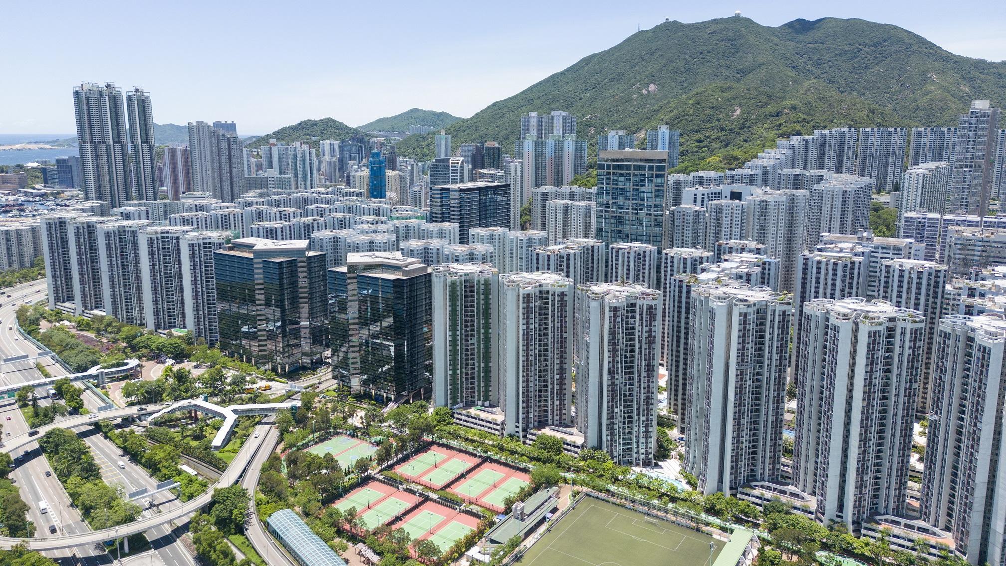 太古城高層東南三房，成交價1,108萬元，7年帳蝕243萬元易手，蝕幅近22 %。