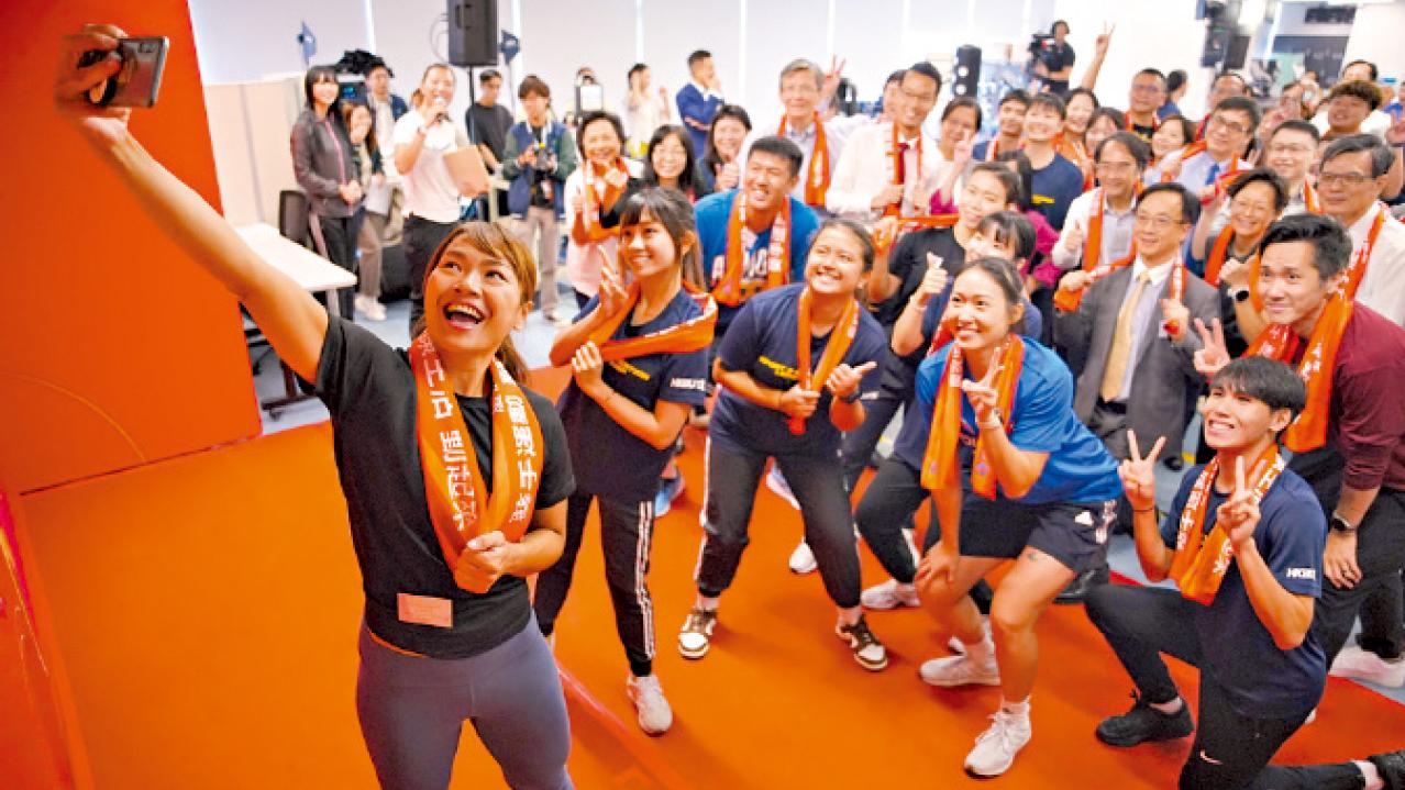 李慧詩吳穎嵐等運動員國慶落區推動健康人生