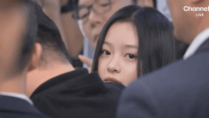 Hanni@NewJeans出席霸凌聽證會：公司要由衷向我們道歉