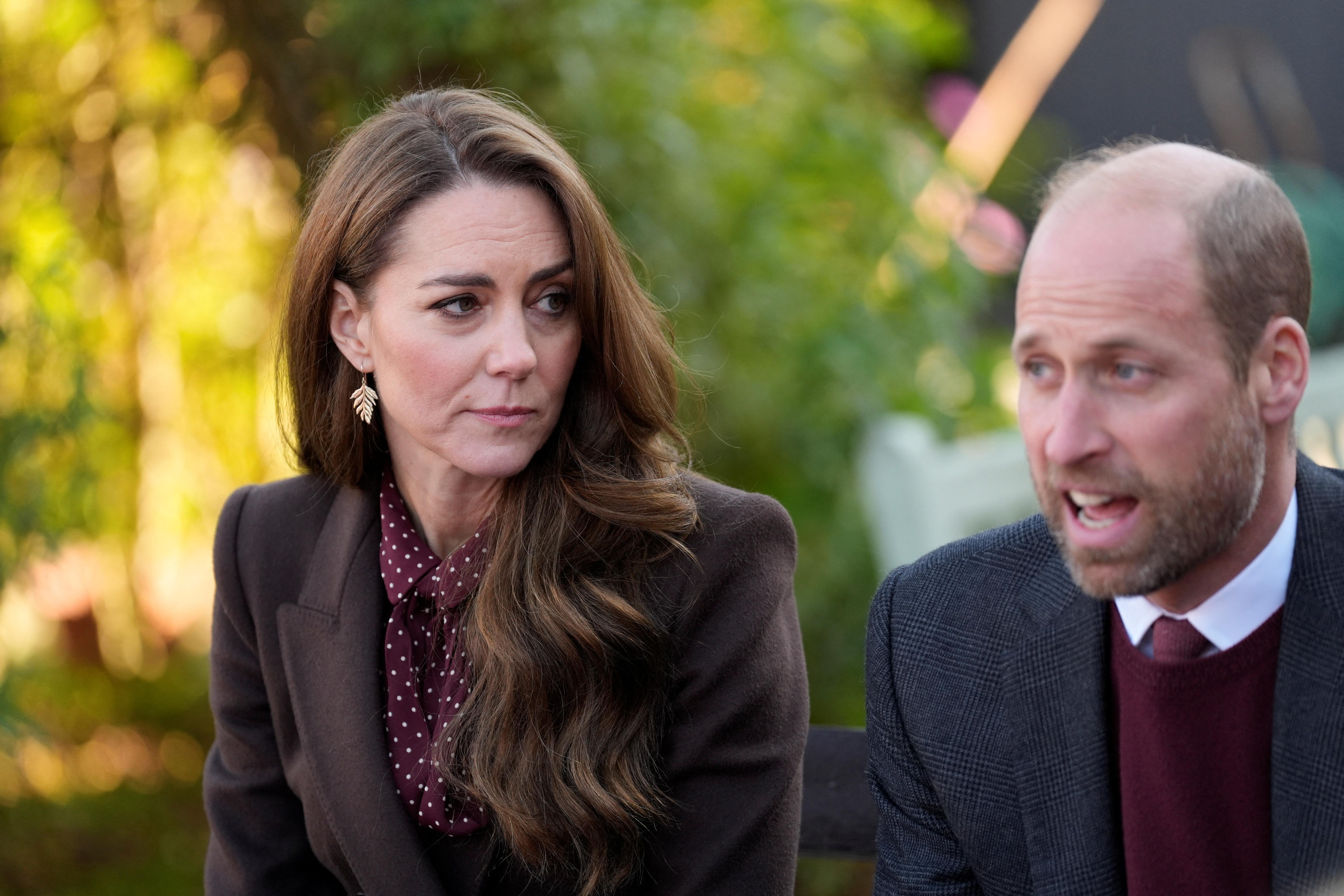 英國威廉王子與王妃凱特探望7月紹斯波特持刀襲擊案遇害女童的家屬，是凱特完成癌症化療療程後，與威廉首次出席公眾活動。(路透社)