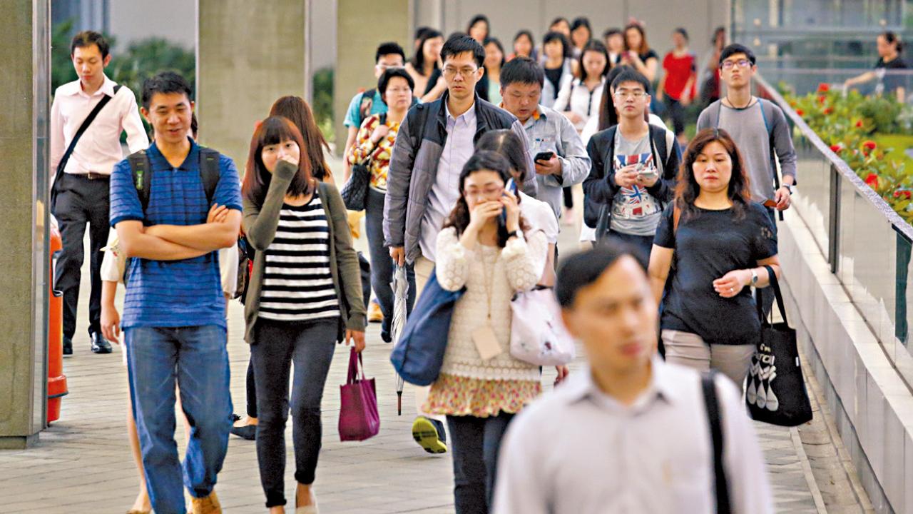 公務員聯合招聘逾2萬人申請 1.33萬人申請AO 266人爭一職位