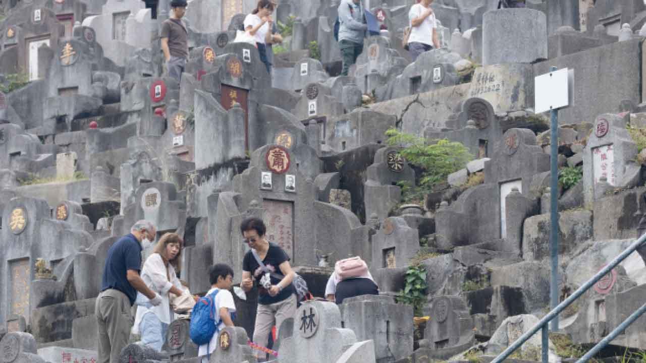 海關重陽節打擊商戶呃秤 3燒味及水果店出售貨品涉輕逾一成