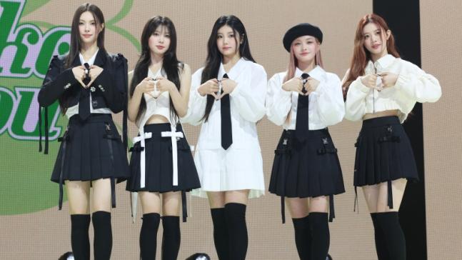 ILLIT回歸出迷二專輯《Super Real Me》 避談NewJeans Hanni被職場霸凌