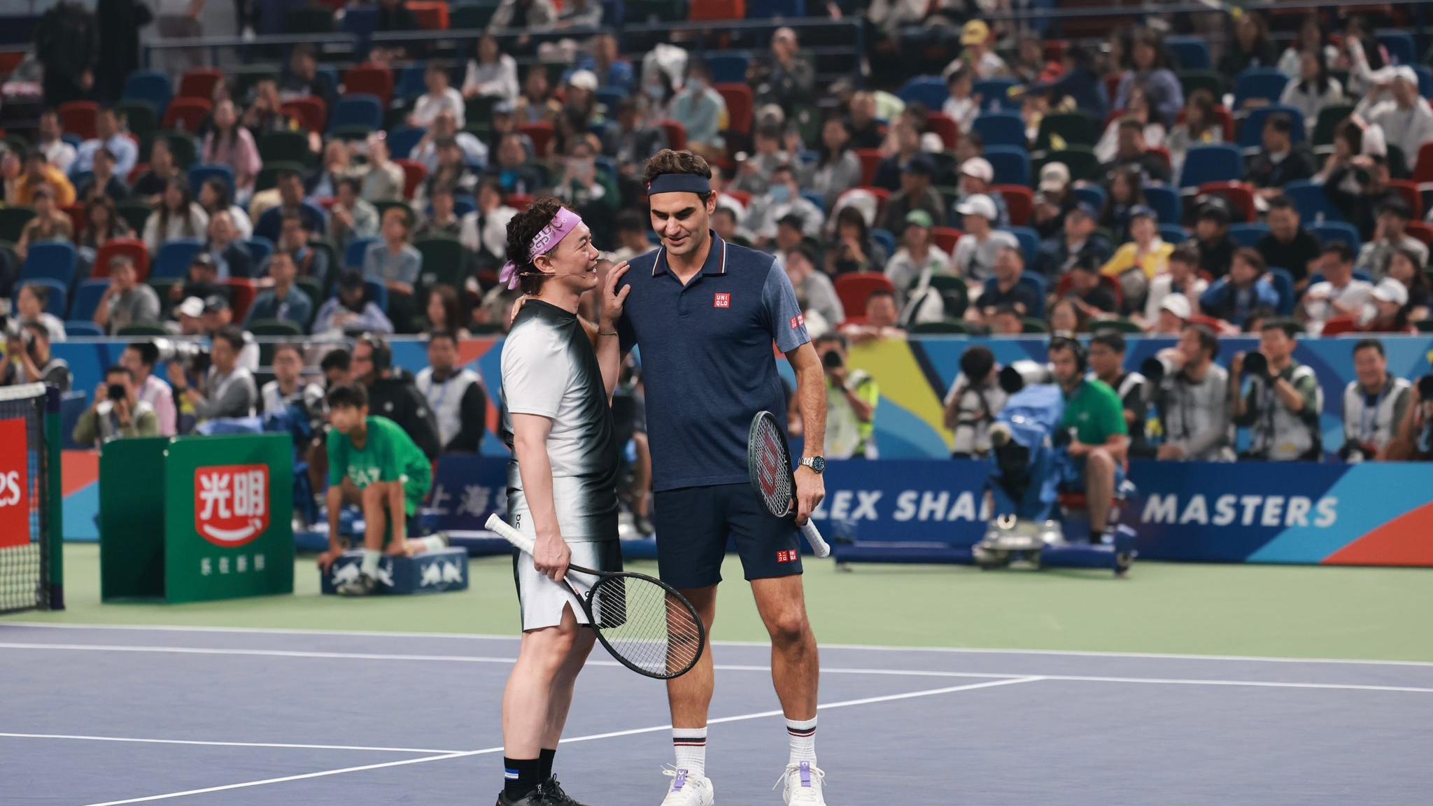 陳奕迅孖偶像費達拿打網球 緊張變小粉絲遭囡囡取笑