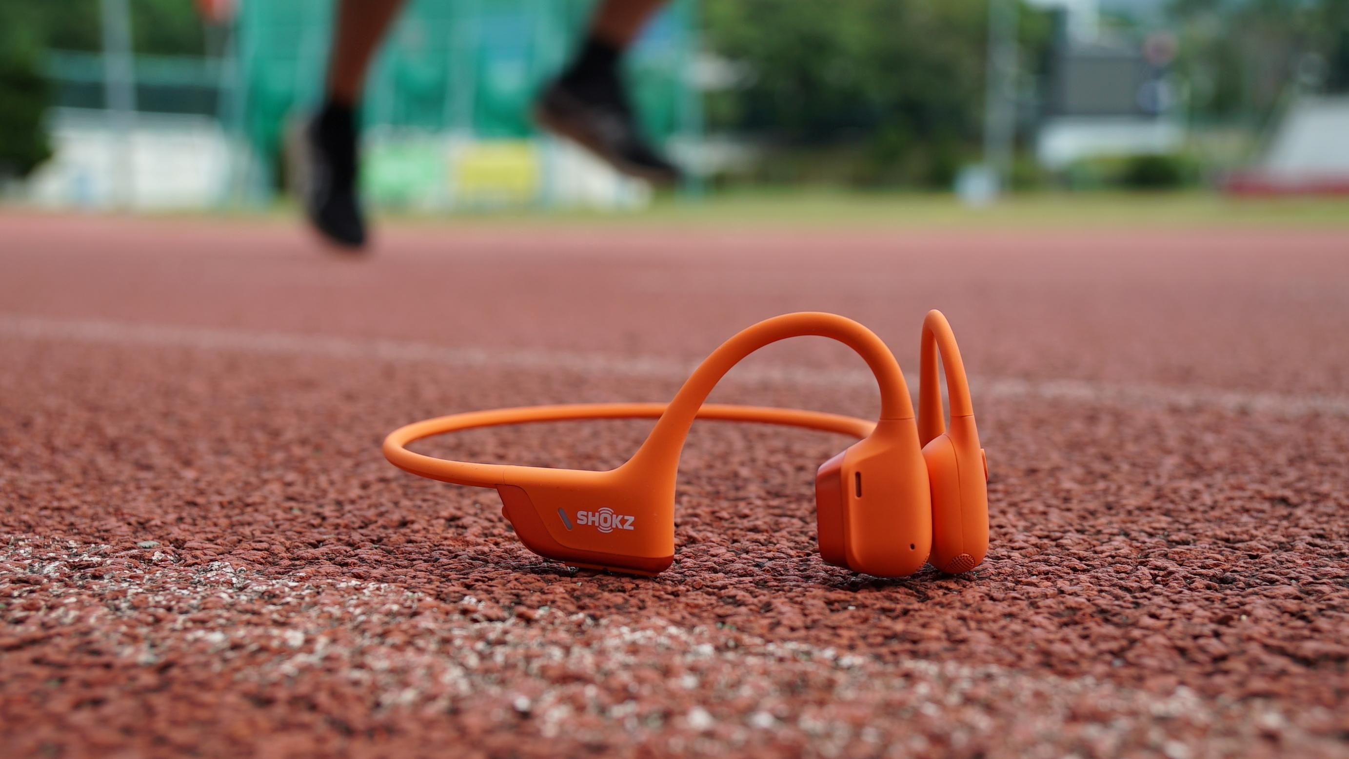 新一代Shokz OpenRun Pro 2骨傳導及氣傳導運動耳機