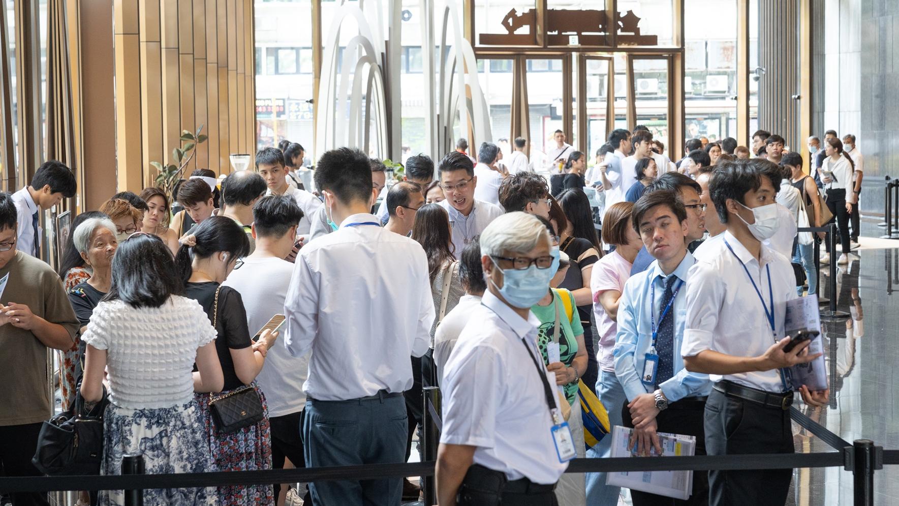 瑞銀指，香港仍然是內地人境外置業的首選目的地。(資料圖片)