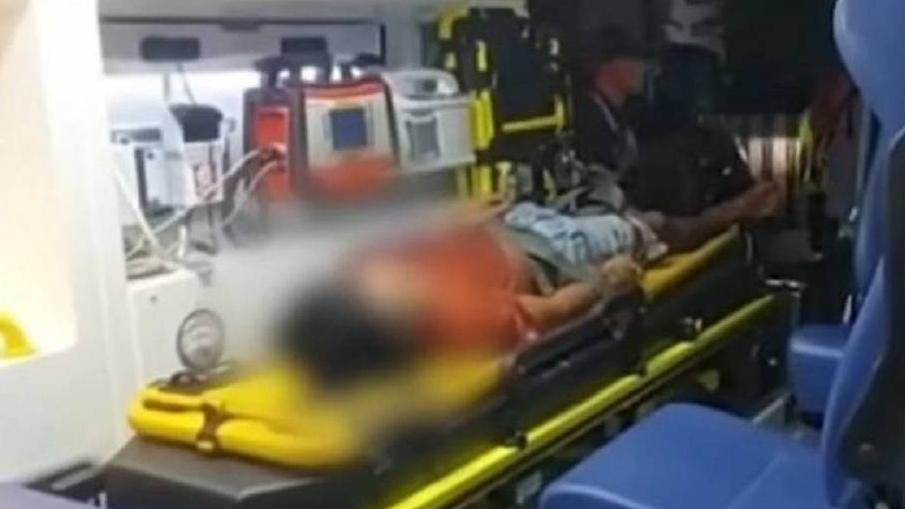 男子捅死疑出軌妻後自殺，3小時後復活崩潰「我為何未死？」。(X)