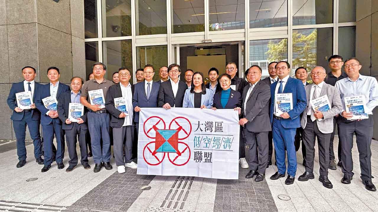 葛珮帆促加快推行低空經濟試點項目  黃偉綸：明年初陸續推「監管沙盒」