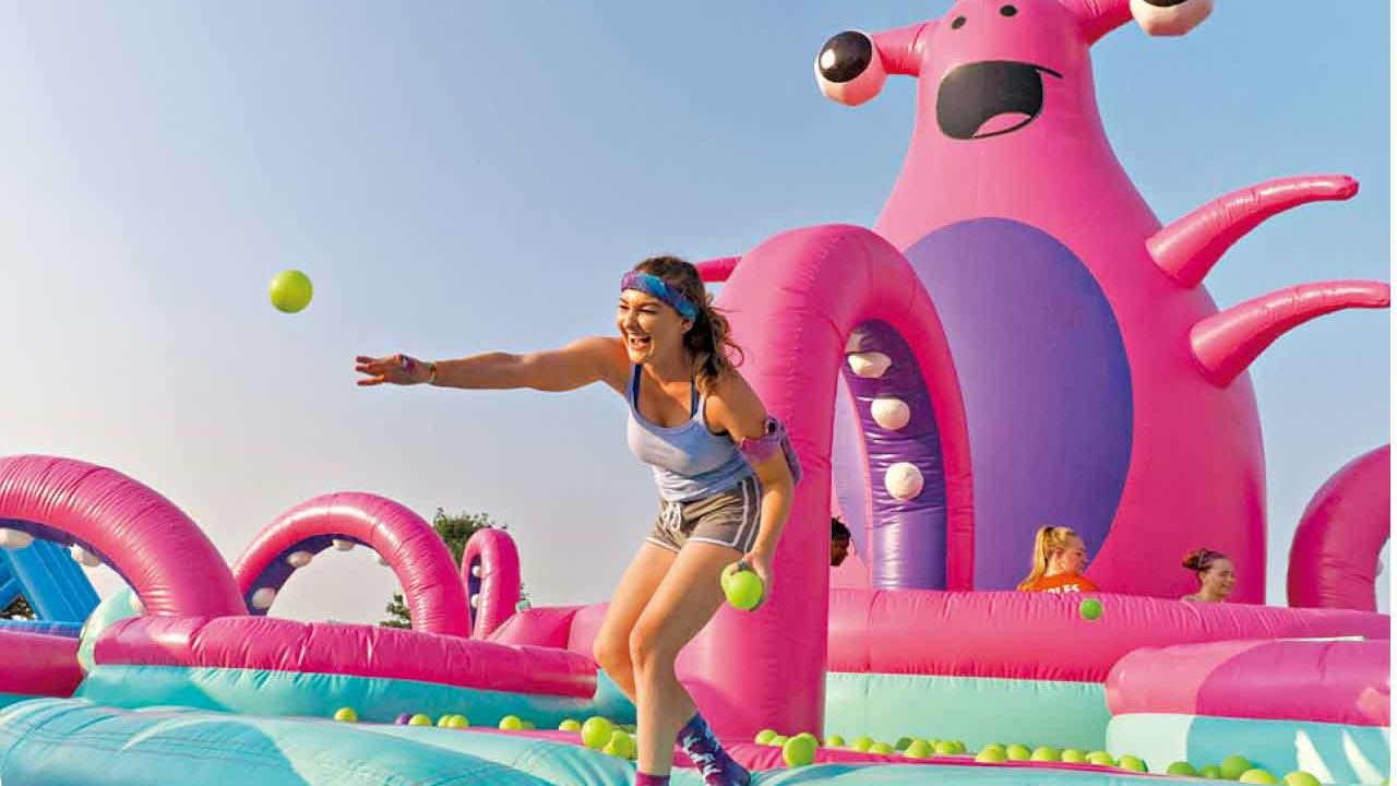 全球最大充氣城堡The Big Bounce 世界巡迴香港站西九舉行