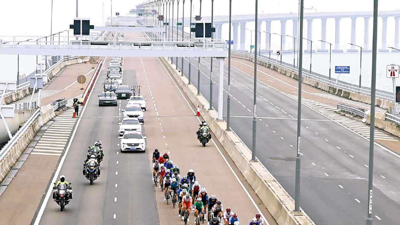 全運公路單車測試賽過關 港珠澳大橋口岸停通關6小時 楊潤雄：未來會加強宣傳特別道路安排