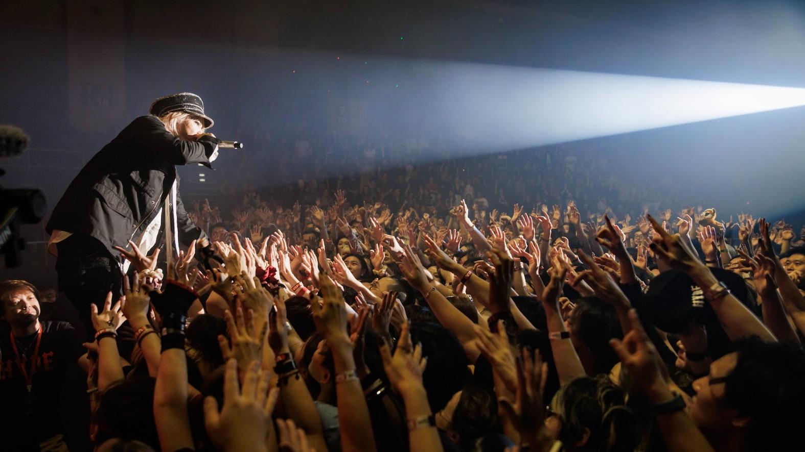 HYDE旺角開騷 學粗鄙廣東話大唱經典金曲