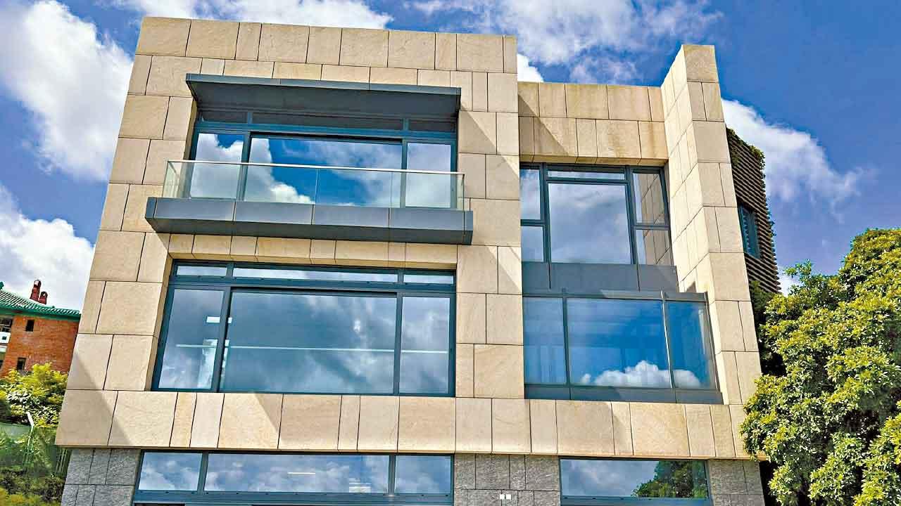 「鄧麗君故居」放售 赤柱佳美道18號上載樓書 市值近6億