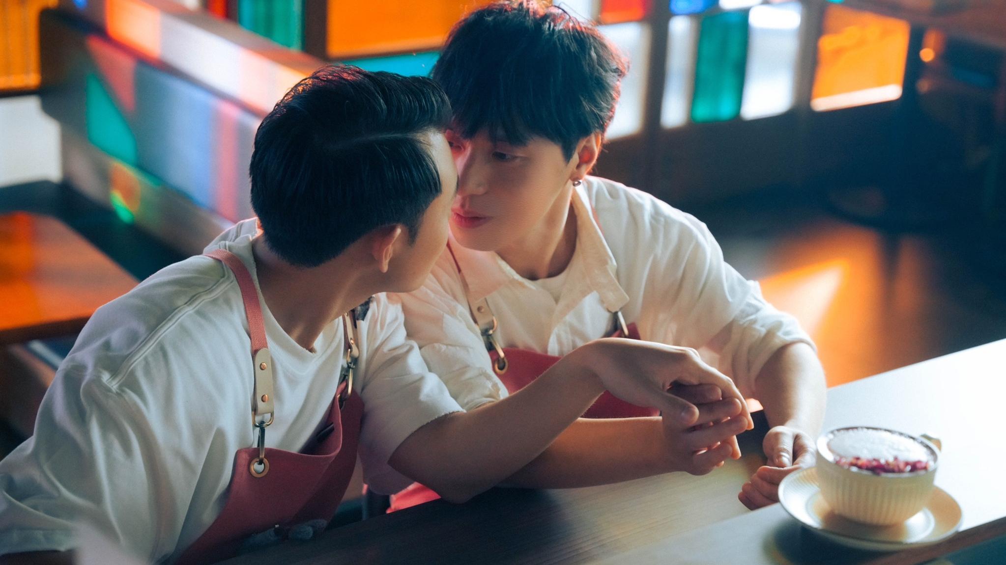 Pandora親解少拍真人MV之謎 《粉紅泡泡防護罩》老咗睇返都微笑