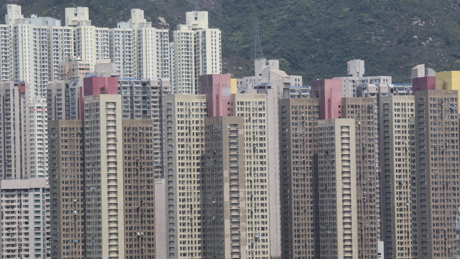 中原按揭：受惠新居屋入伙上會 10月資助房屋按揭登記升六成｜樓市數據 