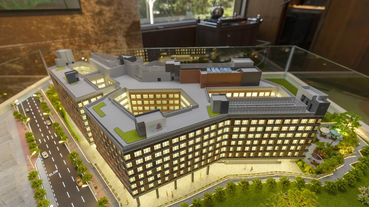 博愛醫院首次展示「屯門藍地長者護理及護養安老院舍」模型