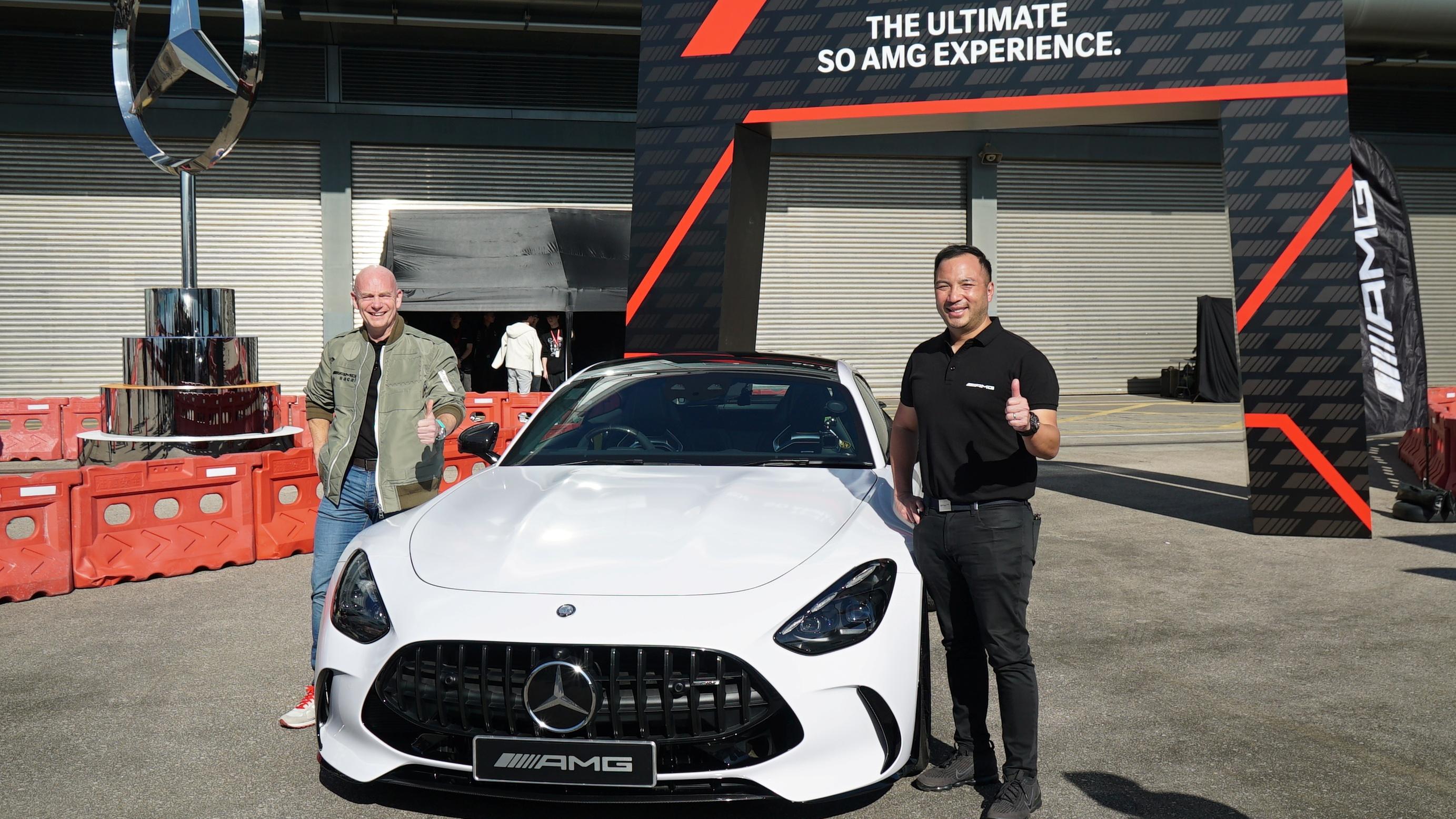 平治The Ultimate So AMG Experience　試坐車手駕駛AMG極速賽車體驗