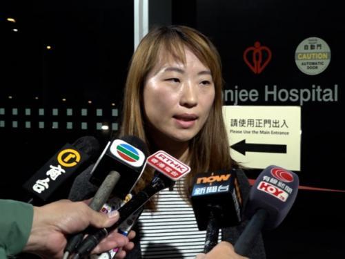 工業傷亡權益會總幹事蕭倩文表示，很痛心今日有兩名工人在工作期間過身，早前5日3宗死亡意外只是過了短短1個多星期，就再次發生嚴重意外，形容響起很大警號，希望業界和政府思考如何解決有關問題。   港台圖片