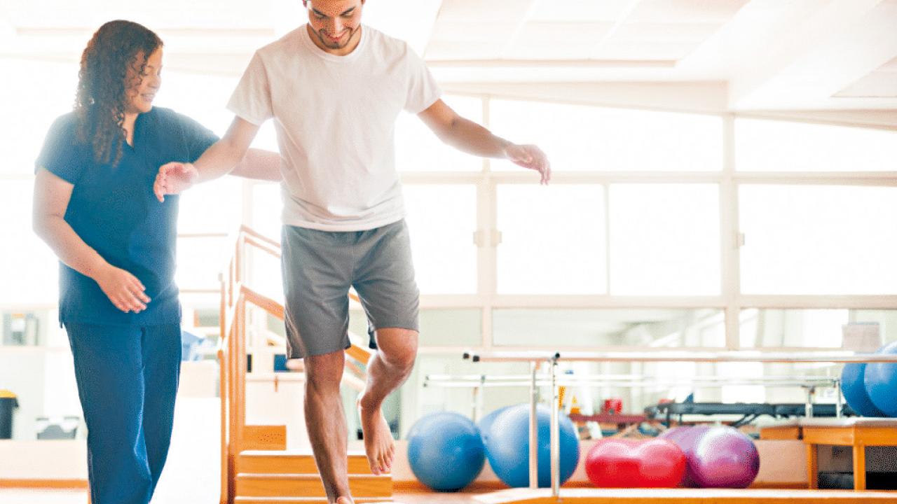 重返運動場：前十字韌帶撕裂的康復與心理準備