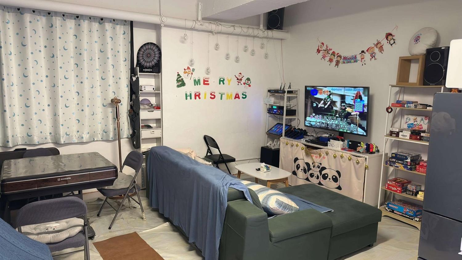 海關採取行動打擊派對房的侵權卡拉OK。(政府新聞處圖片)