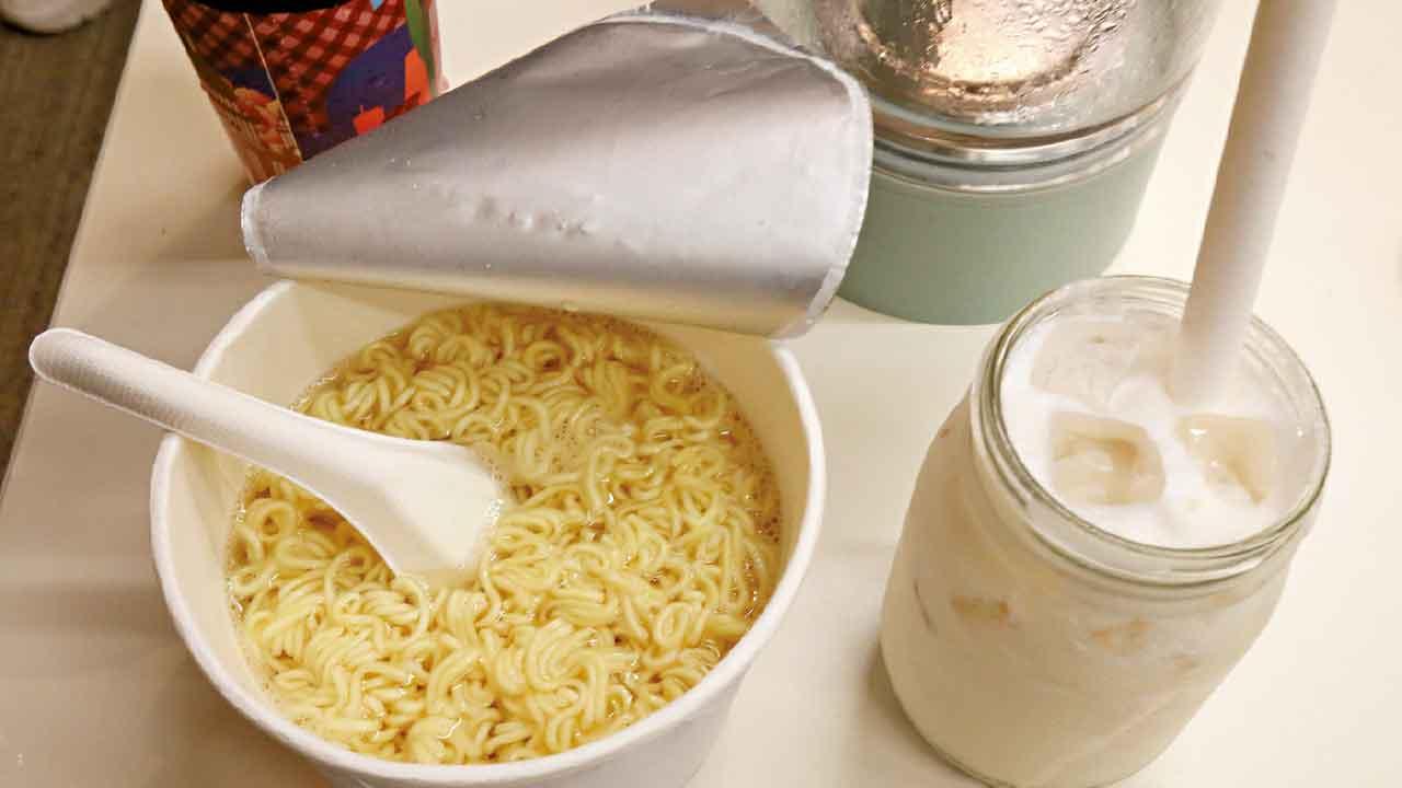 走塑新例生效 接62投訴舉報 兩食肆屢勸不改各罰2000元