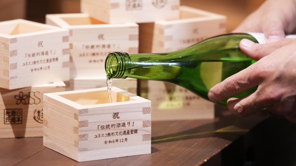 日本清酒獲列入聯合國教科文組織「人類非物質文化遺產」。(美聯社)