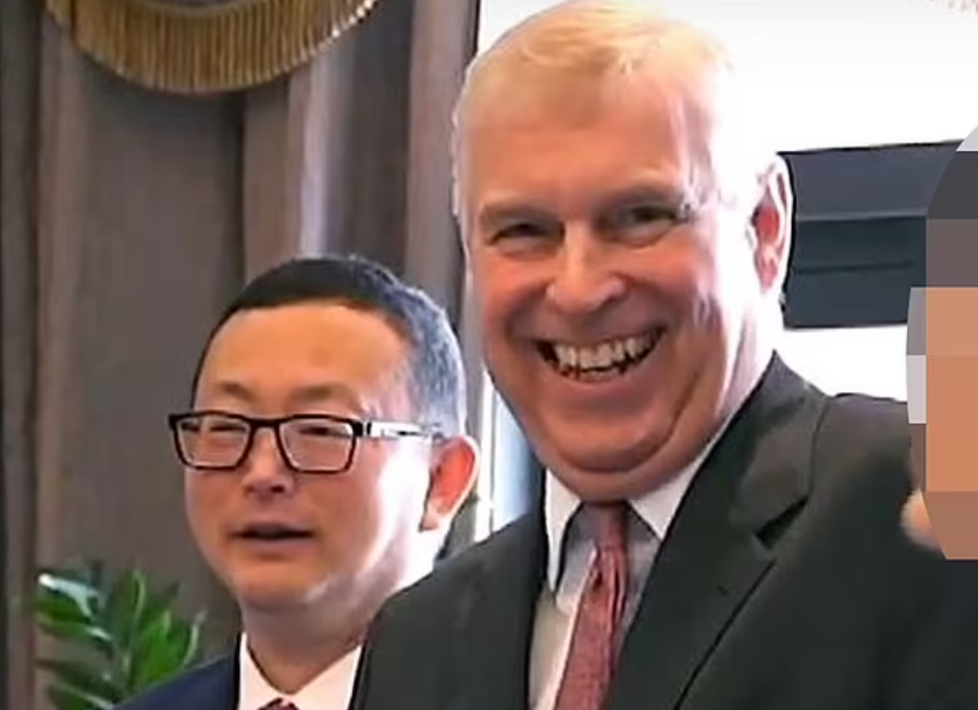 英國早前禁止一名與安德魯王子有商業關係、被指懷疑是間諜的50歲中國公民入境。涉案的中國商人是顧問公司漢普頓國際董事楊騰波。(網上圖片)