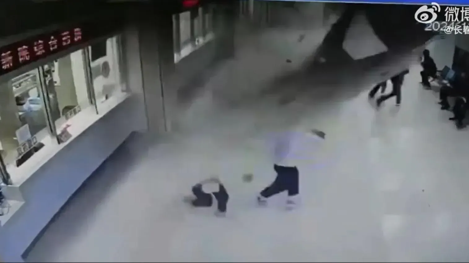 廣東潮州一醫院冧天花　4人受傷