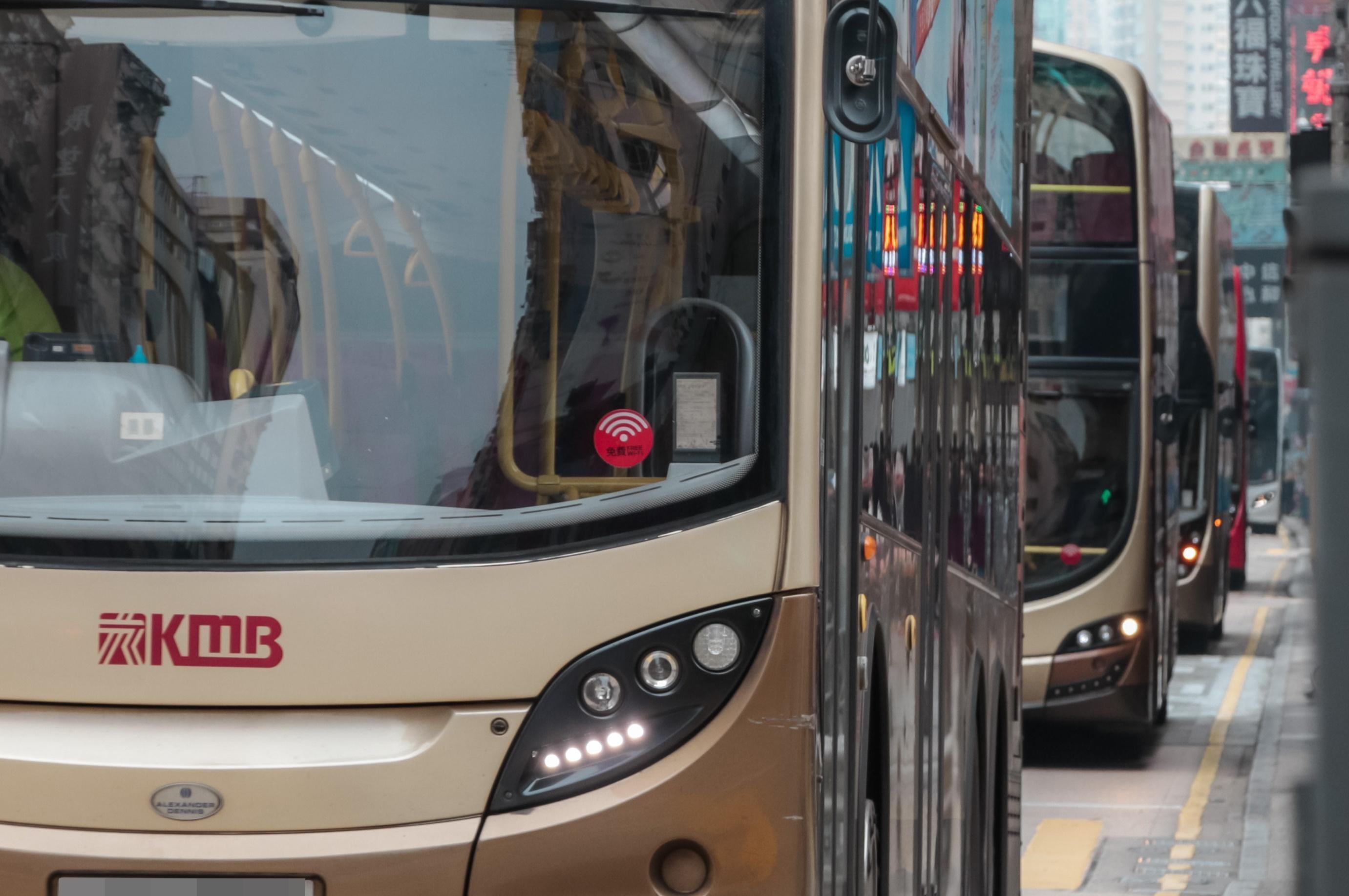 九巴一名男乘客不適暈倒昏迷。（資料圖片）