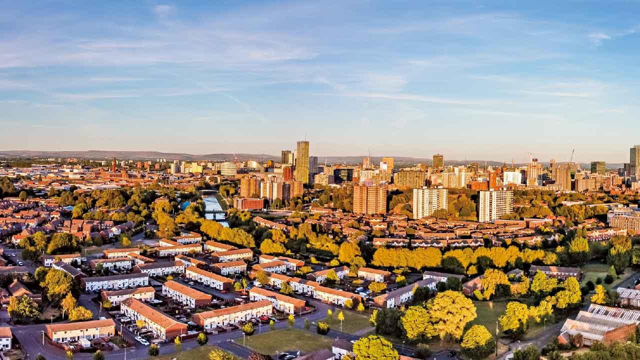 海外樓市｜港人成英樓最強海外買家 持2.6萬伙 佔13.7%