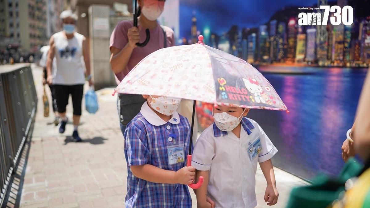 葉柏強表示，本港今年1月中開始爆發流感，部分沒有接種流感疫苗的長者和幼童感染後出現肺炎、肺積水等嚴重併發症。