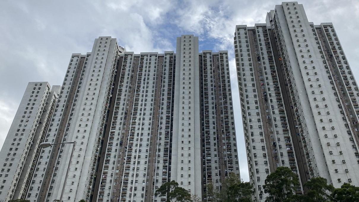 青衣居屋青華苑已補地價兩房戶，較6年前買入價大減30%沽出，成交呎價不足8千元。