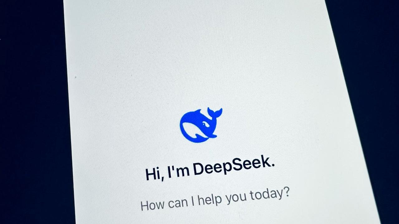 DeepSeek R1寫紅樓夢　紅學專家讚較ChatGPT更強大。（網上圖片）