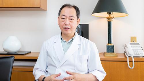 在日本機場掌摑地勤被捕的醫生福田克彦。(網上圖片)