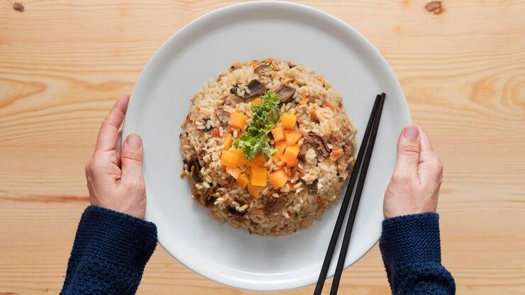 隔夜飯 食物中毒 食用安全 炒飯綜合症 腹瀉 嘔吐 中毒