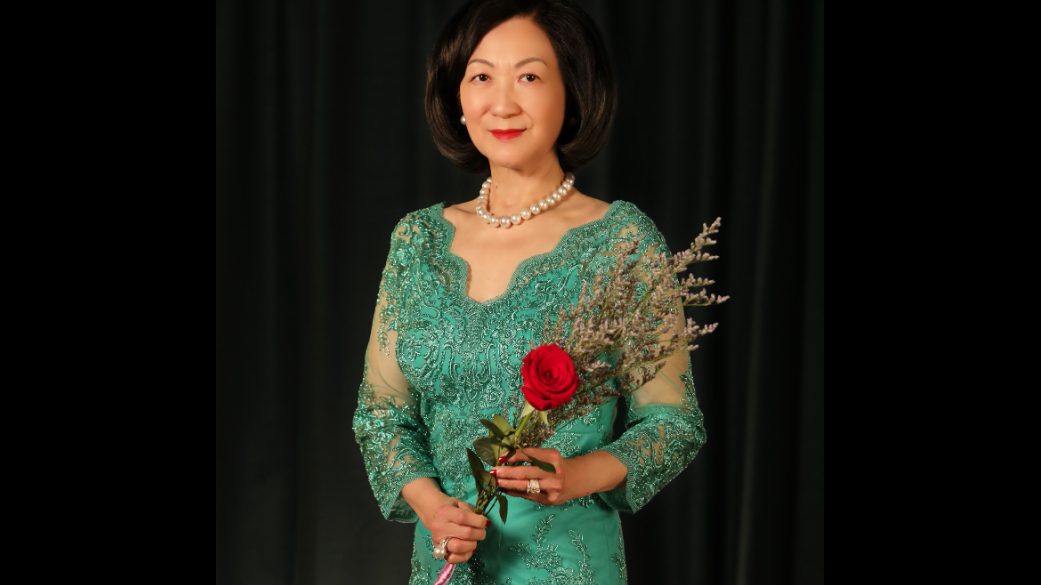 葉劉蕾絲裙預祝情人節　願天下有情人倍添甜蜜｜Ray Online