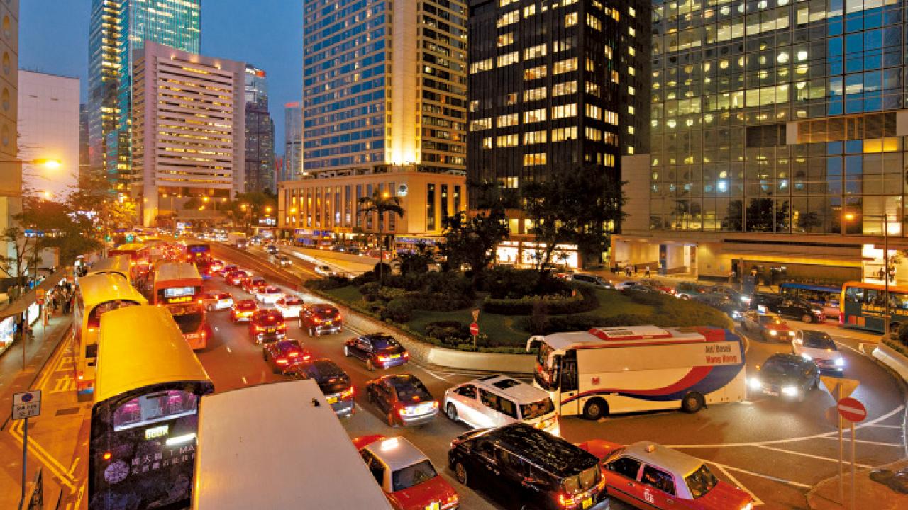 更新多項道路交通規例 運輸署︰允遙控泊車