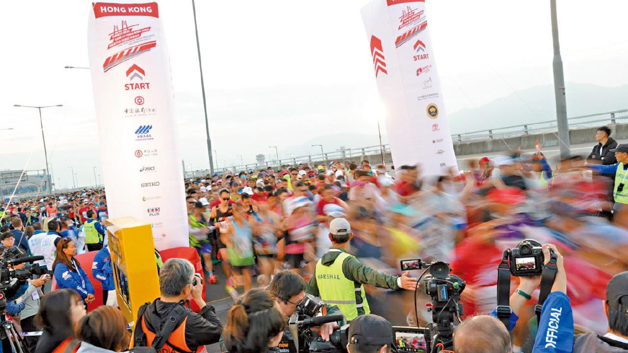 渣馬再爆代跑疑雲 網傳男跑手掛女子號碼布