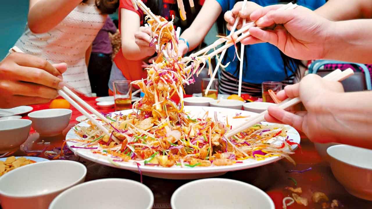 「撈起」佳餚的象徵和魅力