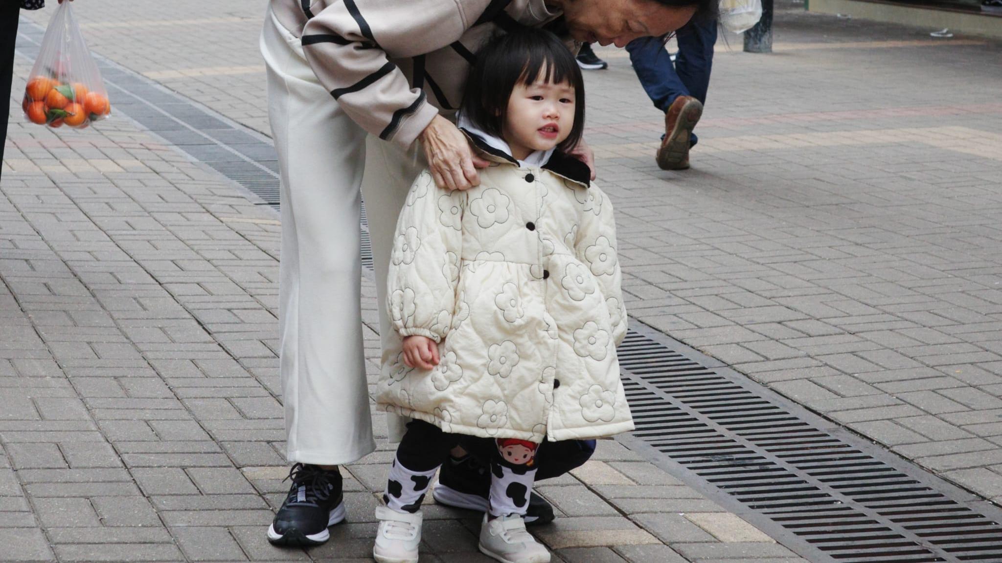 明日最低13度。(吳康琦攝)