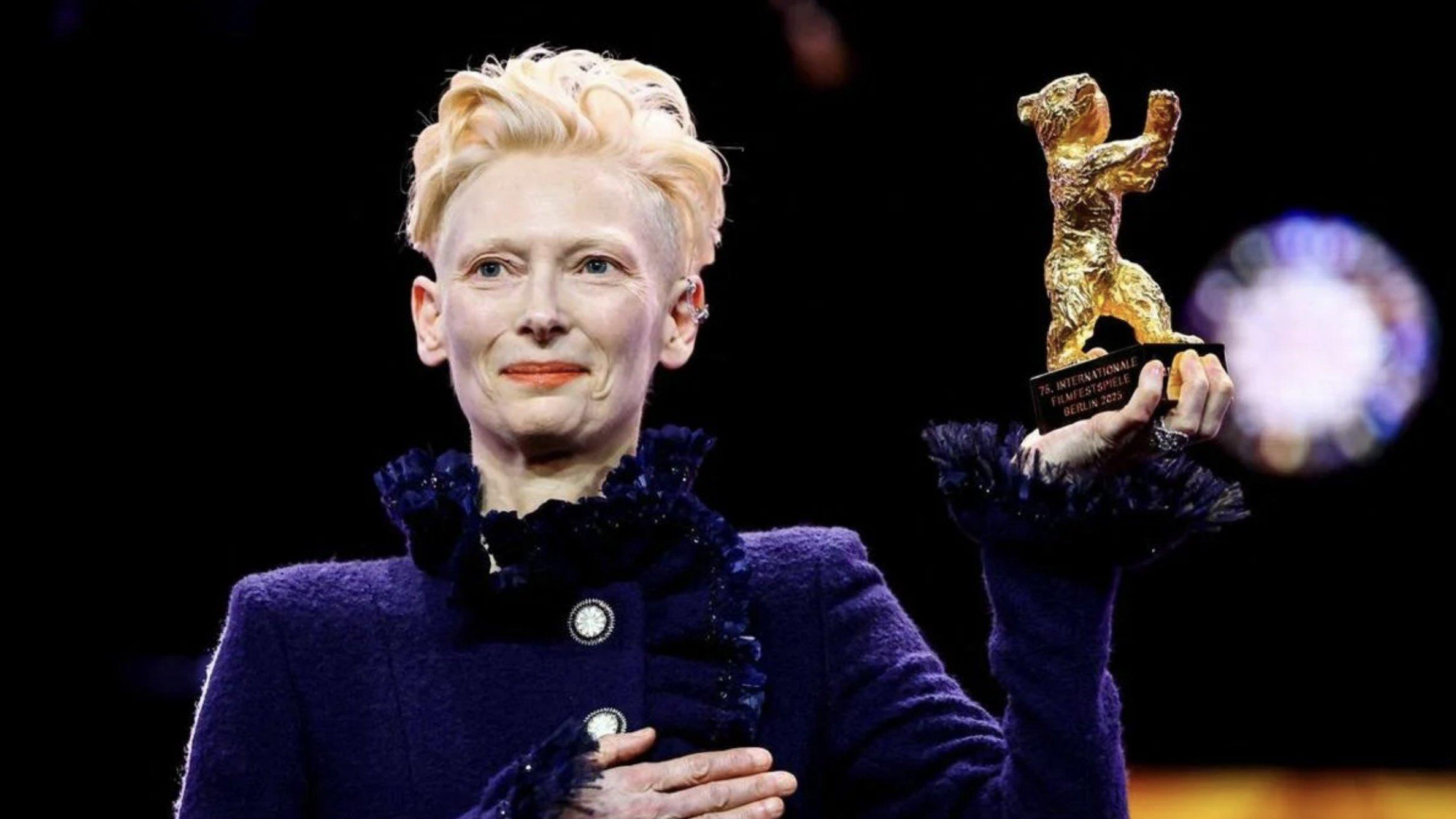 泰達史雲頓獲頒終身成就金熊獎 發言暗諷特朗普與戰犯妥協