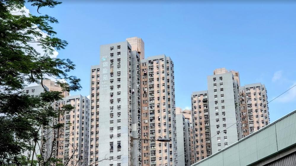 馬鞍山錦龍苑已補地價三房戶，放盤一年終以490萬元沽出，13年升值兩球。