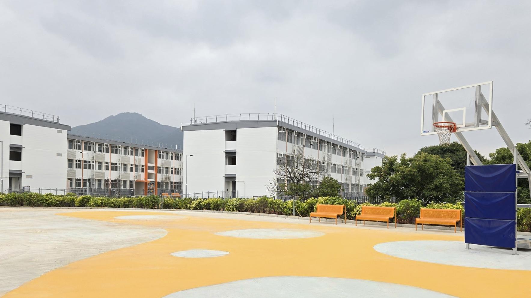 「自由空間」遊樂及體育設施轉贈簡約公屋。(市建局網誌)