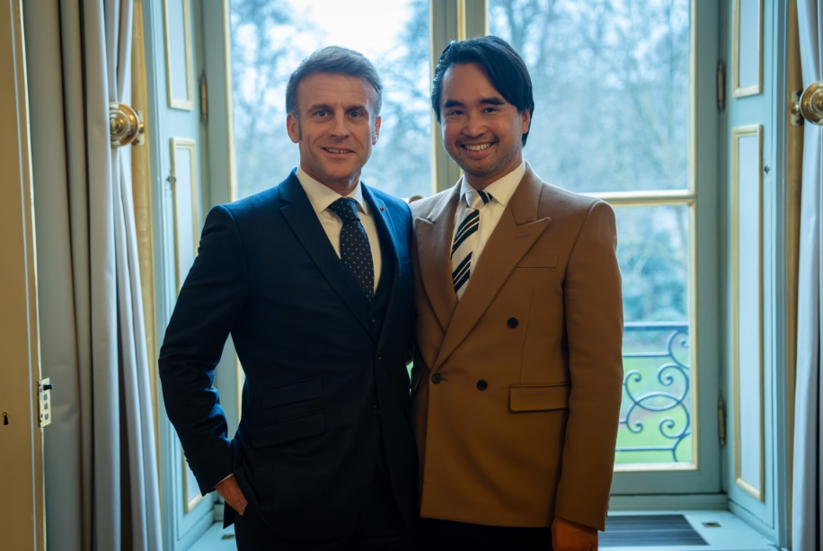 法國總統馬克龍於愛麗舍宮會見K11創辦人鄭志剛。