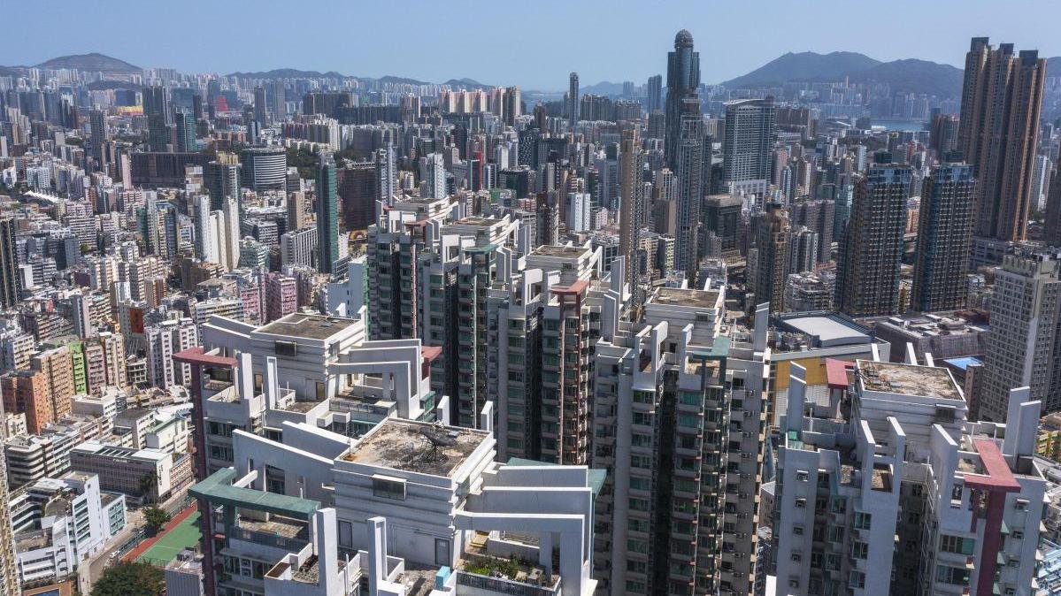 撤辣至今一周年，樓市短炒成交錄141宗，較撤辣前的2023年全年短炒個案僅10宗，大幅升13倍，惟佔整體買賣宗數僅0.3%。(資料圖片)