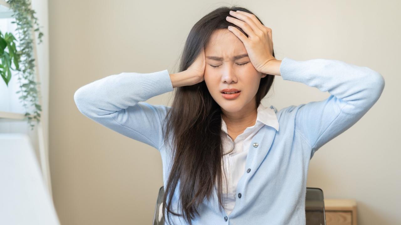 天氣凍易誘發「偏頭痛」！醫：疼痛頻率增 伴隨「3類症狀」要當心