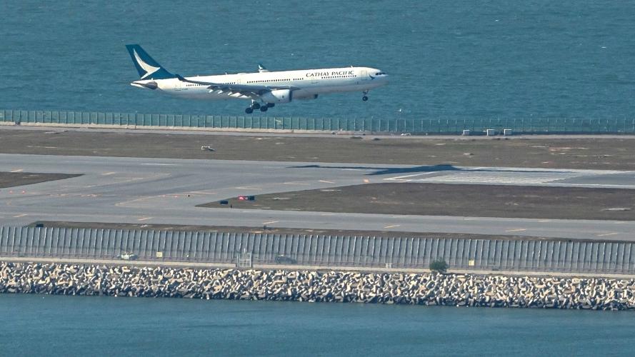 香港機場｜飛機在屯門區降落？真的！